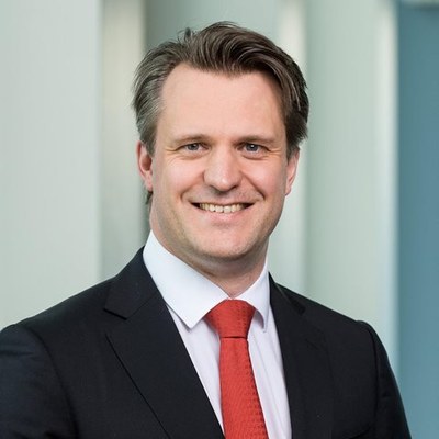 Dr. Henning Soller, Associate Editor